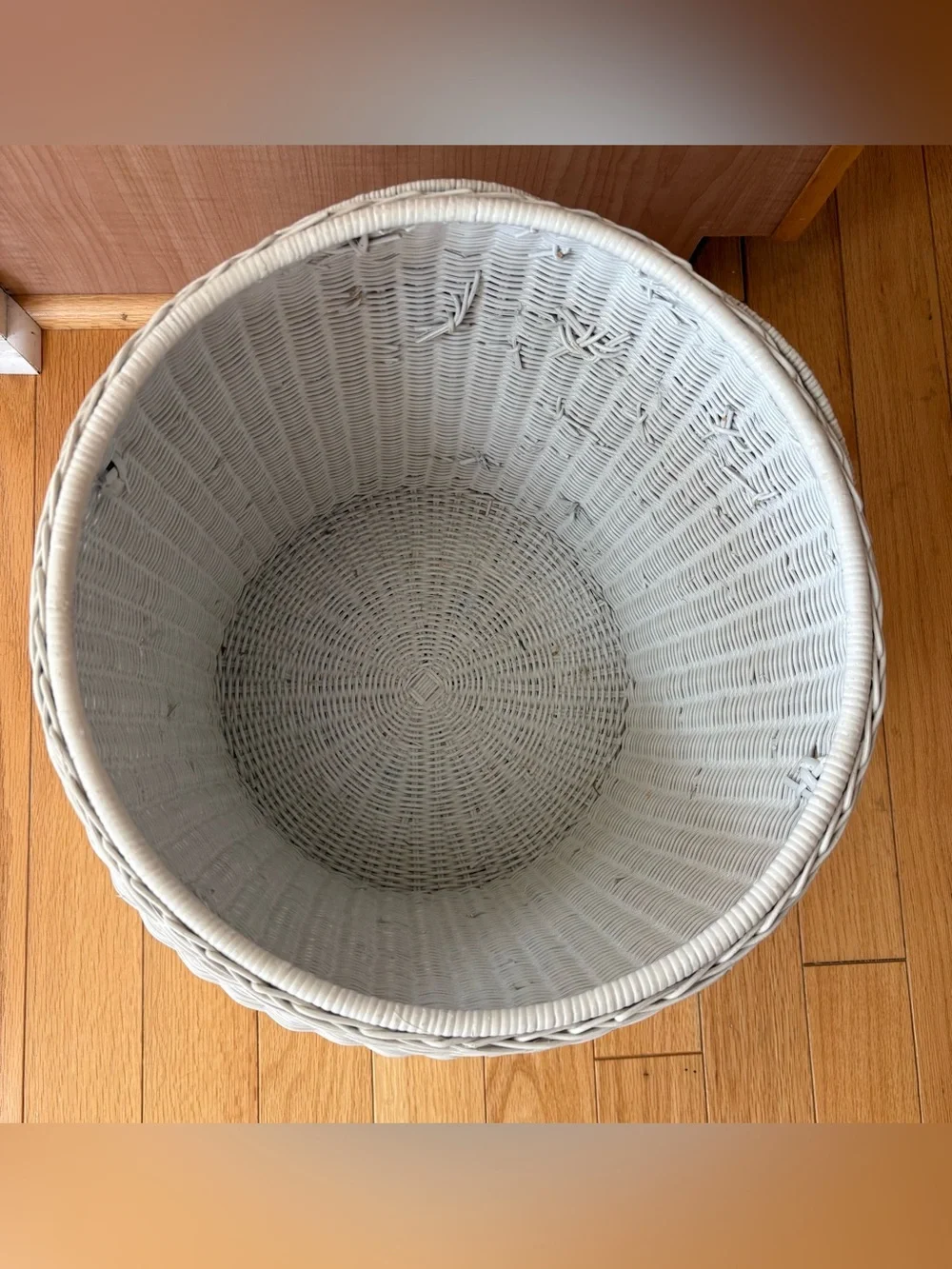 Vintage Style White Wicker Owl Basket / Toy Storage/Hamper/ Planter Basket 15”